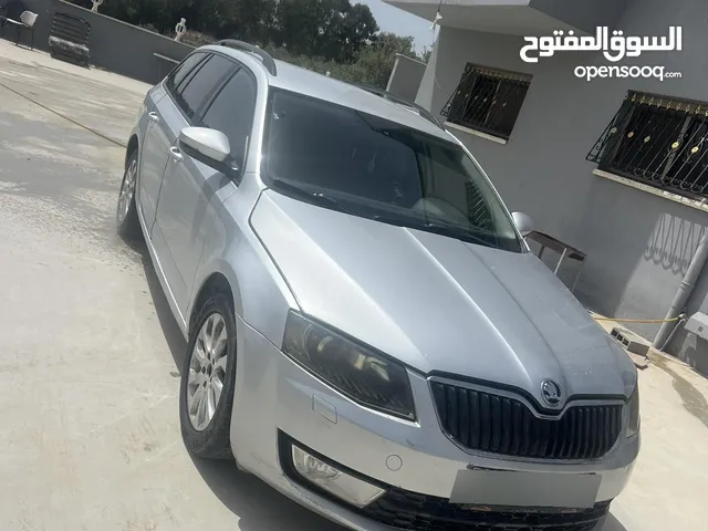 اكتافيه الف