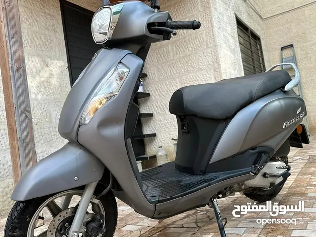 سوزوكي آكسس 125