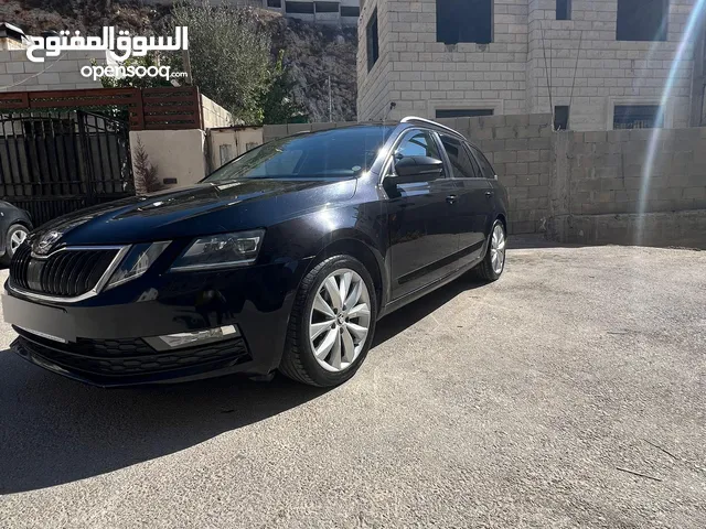 سكودا اوكتافيا 2017 فل اضافات