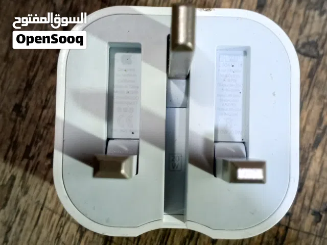 عظمة شاحن ابل اصليه وكاله