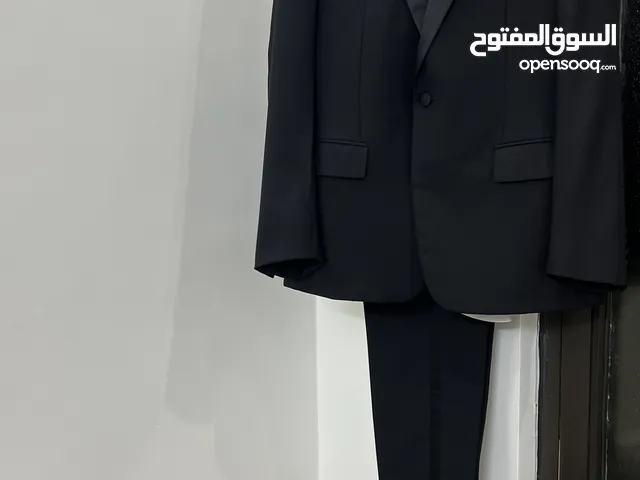 بدلة سهرة كلاسيكية قياس 50 صوف أسود بكر منقوش كاملة مع القميص والشوز والاكسسوارات