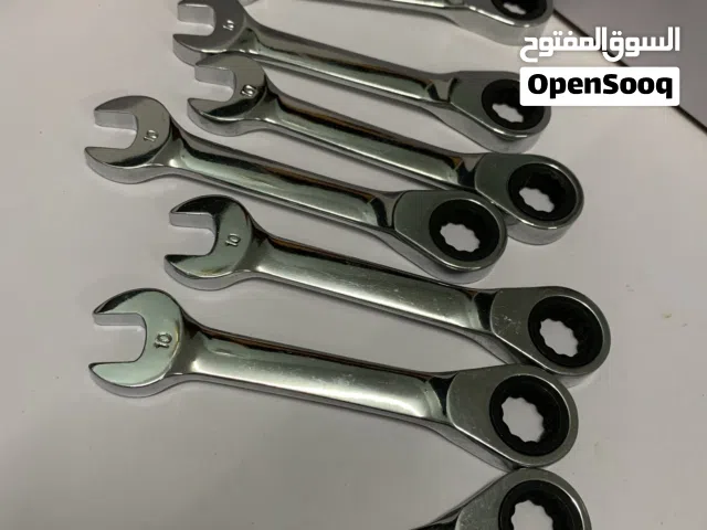 مفك او سبانه رقم 10 العدد محدود الحبة بريال