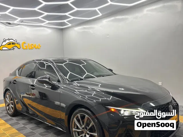 Lexus is للبيع