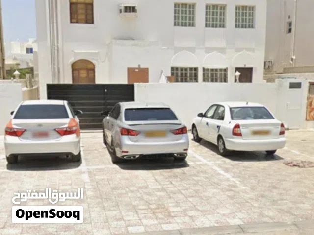 استديو جميل ونظيف ومدخل خاص للإيجار A beautiful studio for rent in suq alkhoud