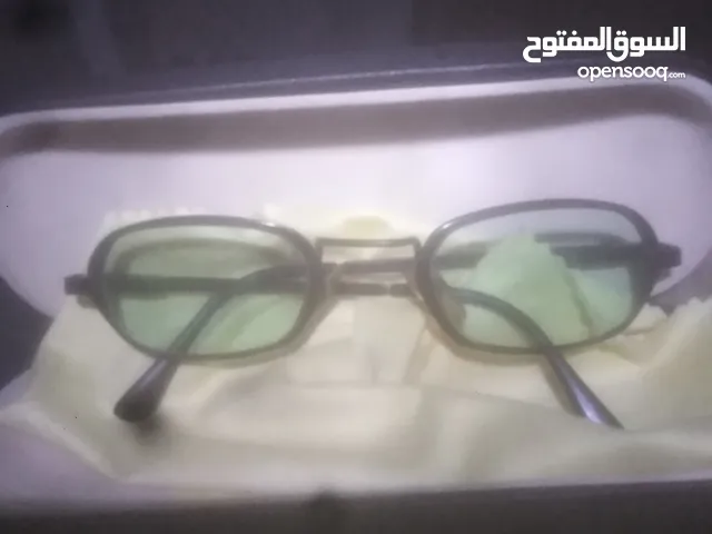 نظره اصلي السعر 15الف ريال فقط جديد مع العلبه