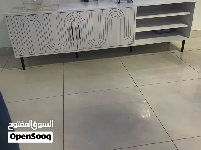 TV Unit up to 70” TV