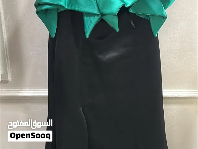 طقم سهره مستعمل استخدام خفيف ونظيف جدا بحاله ممتازه