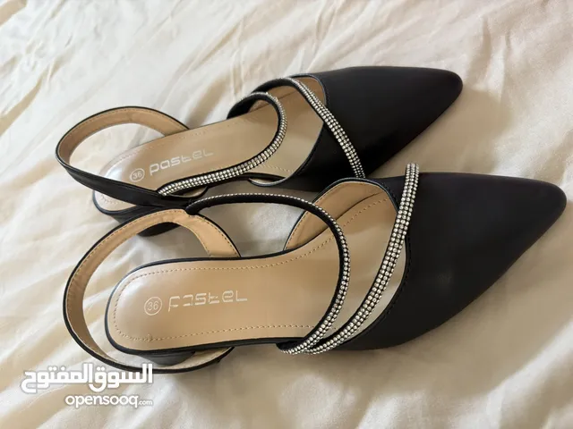 Beige With Heels in Irbid