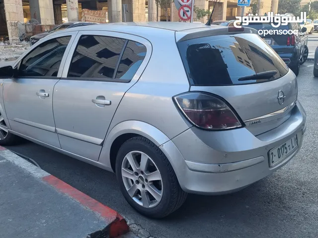 Opel Astra 2007