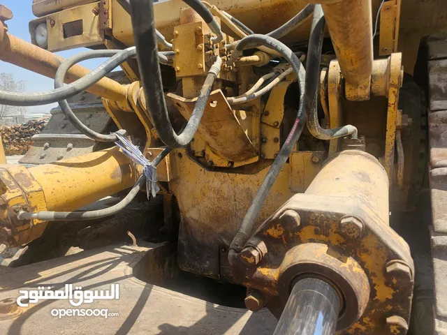 بلدوزر للبيع
