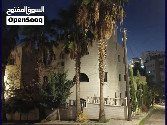 465 m2 3 Bedrooms Villa for Sale in Amman Al-Khaznah