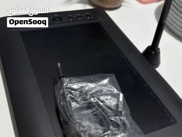 جهاز رسم لوحي من HUION