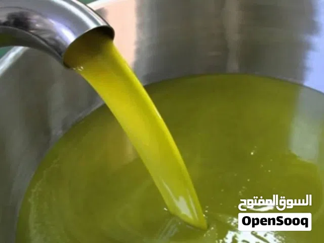 زيت زيتون بكر ممتاز عصره اولي علي البارد من قلب سينا مزارعنا مزارع المثلث الاخضر م/احمد