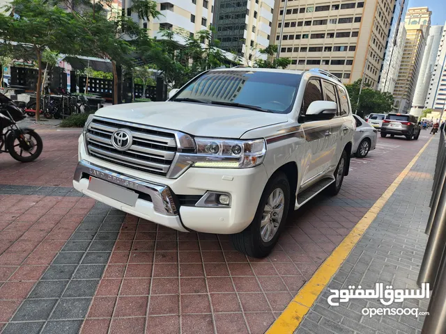 لاندكروزر نظيف 2016 GXR V8