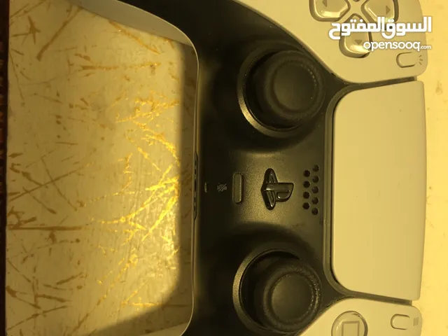 للبيع يده بلاستيشن 5 بدون مشاكل