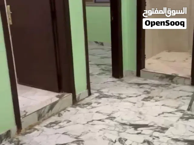 Unfurnished Yearly in Farwaniya Farwaniya