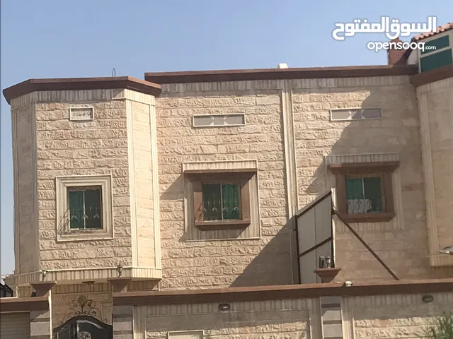 250 m2 More than 6 bedrooms Villa for Rent in Dammam King Fahd Suburb