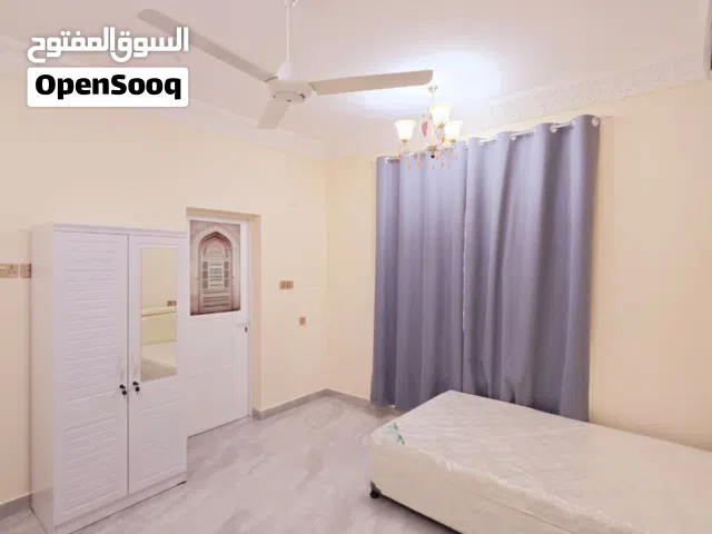 غرف راقية للموظفات فقط ( للبنات ) في مرتفعات بوشر بالقرب من منتزه بوشر بسعر مميز / الوصف مهم