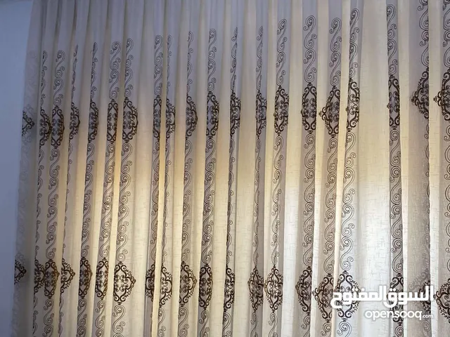 برداي عدد 2 مع الجسر والبطانة للبيع بحالة الوكالة 0000000000000000000000000000000000