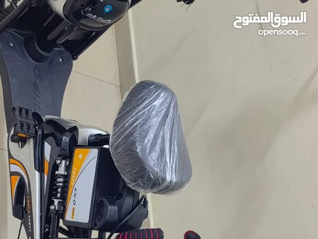 SCOOTER BRAND NEW 16 INCHED REMOVABLE BATTERY 6 MONTH GURANTEE HELMET, LOCK ONLY IN THIS PRICE