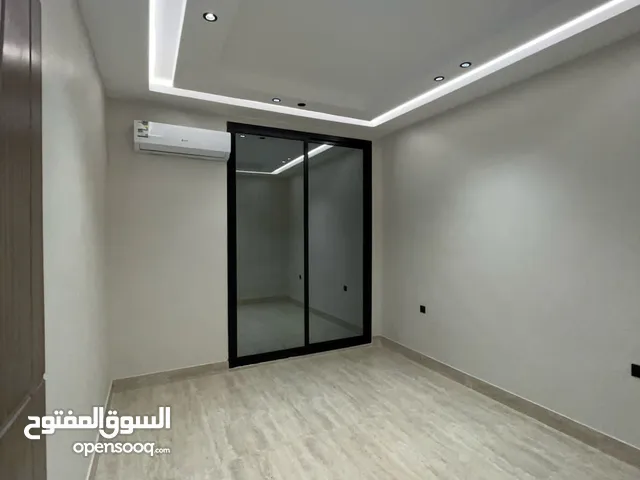 160 m2 5 Bedrooms Apartments for Rent in Dammam Ash Shulah
