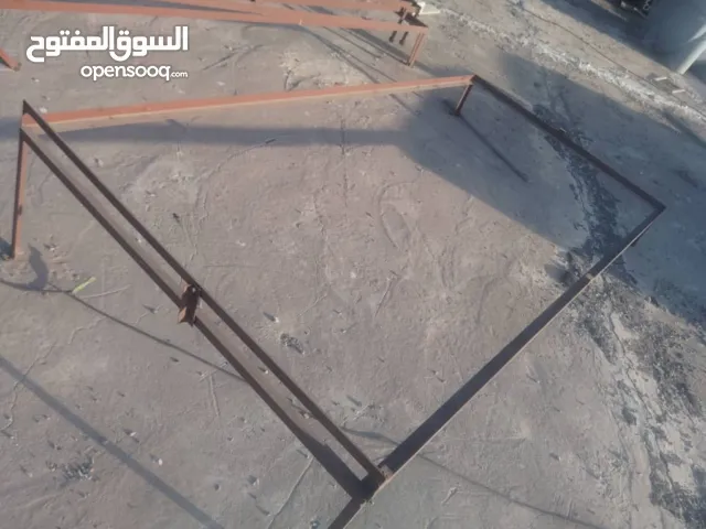 قواعد الواح شمسيه ارضيه عددهم 6 ابو 550 للبيع بسعر عرطه من 90 الف فقط