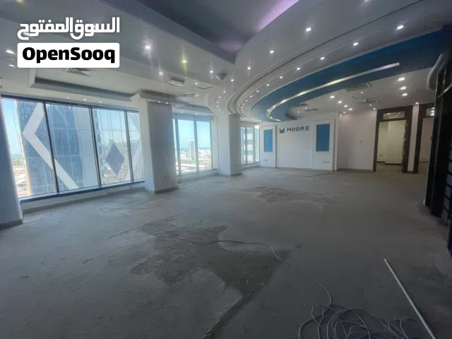 للإيجار مكتب مميز في منطقة شرق