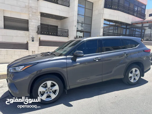 Used Toyota Highlander in Amman