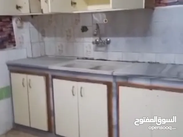 90 m2 2 Bedrooms Apartments for Rent in Zarqa Hay Shaker