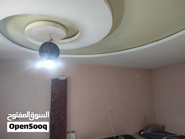 مع مقدم شهرين أو حسب التفاهم. منزل صغير للإيجار بمنطقة بير التوتة، يتكوّن من غرفة و