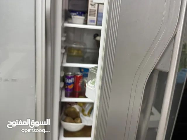 ثلاجه وفريز عامودي هيتاشي