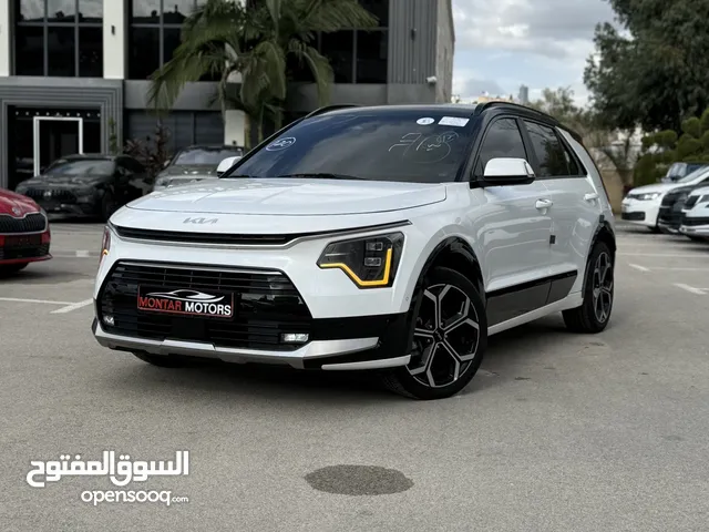 كيا نيرو ترخيص 2023 محرك 1600 هايبرد جير أوتوماتيك 141 حصان