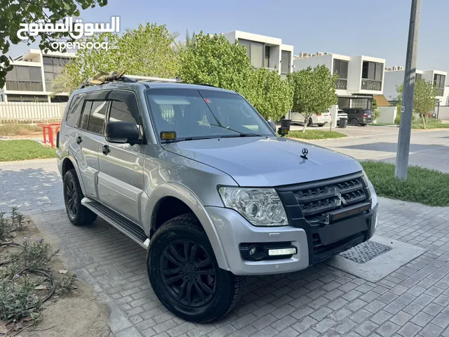 Pajero 3.8 LWD top ready for extreme conditions