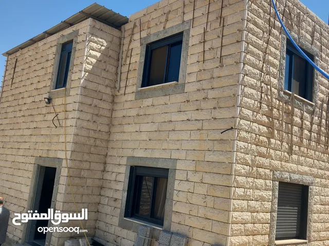 450 m2 5 Bedrooms Townhouse for Sale in Ramallah and Al-Bireh Kafr Ni'ma