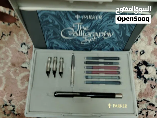 قلم بركر من سنه 1990  يتميز بمحتوياته المامله