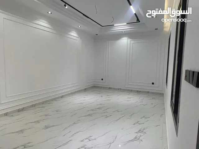 300 ft 1 Bedroom Apartments for Rent in Al Madinah Abu Burayqa