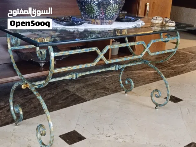 طاولة وسط تحفة