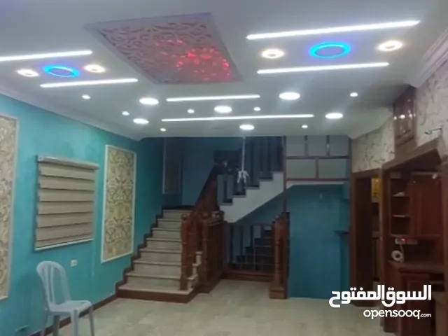 عمارة سكنيه للبيع مدينة قلقيليه وسط البلد ،