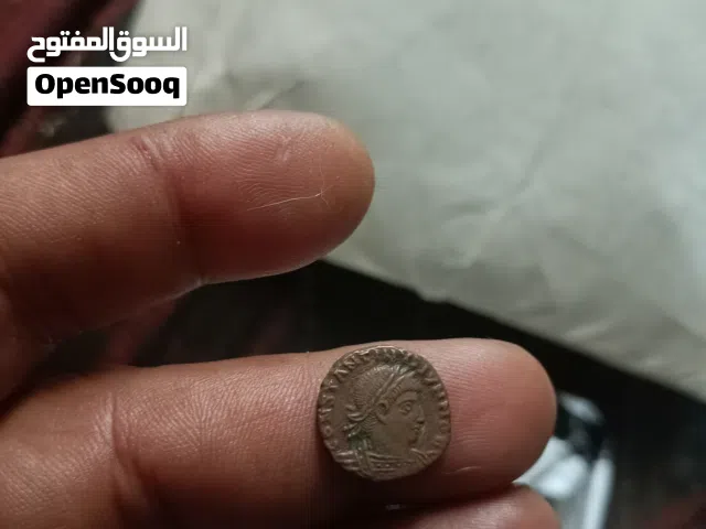 عملات قديمة الوحدة ب200 جنيه