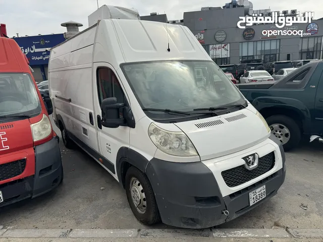 Peugeot Boxer 2014 in Hawally