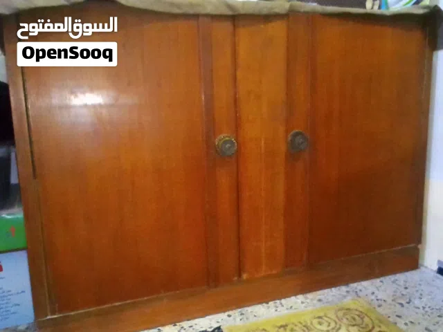 ميز خشب كومدي