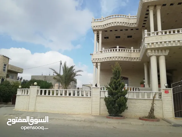 400 m2 3 Bedrooms Villa for Sale in Irbid Al Quds Street