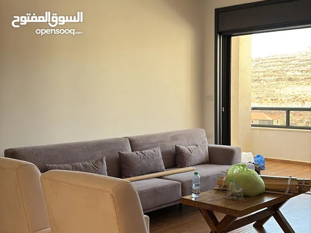 شقة مفروشة جديدة مع حديقة للإيجار – عين منجد، شارع إسكان المهندسين
