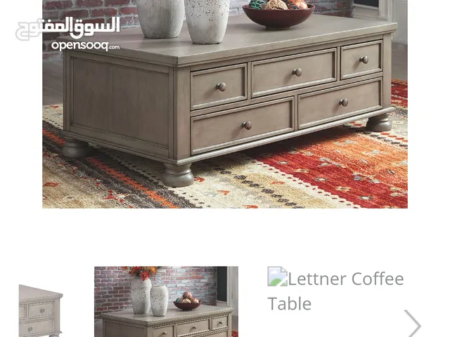طاوله وسط اشلي شبه جديد للبيع