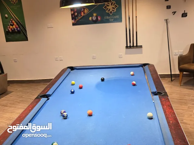 طاولتين بالياردو مستعملات بسعر حرق