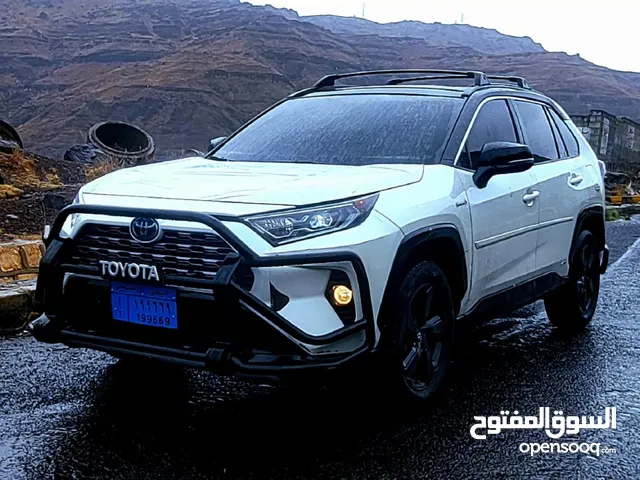 Used Toyota RAV 4 in Sana'a