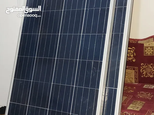 منضومه شمسيه متكامل 2 الواح شمسيه قوه 150 =300 مخرج كهرباء راجي قوه 1000W منضم امبيريه خيط كهرباء