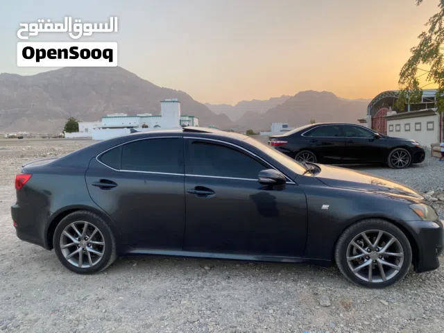 للبيع لكسز IS 250
