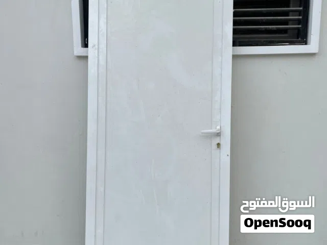 باب المنيوم