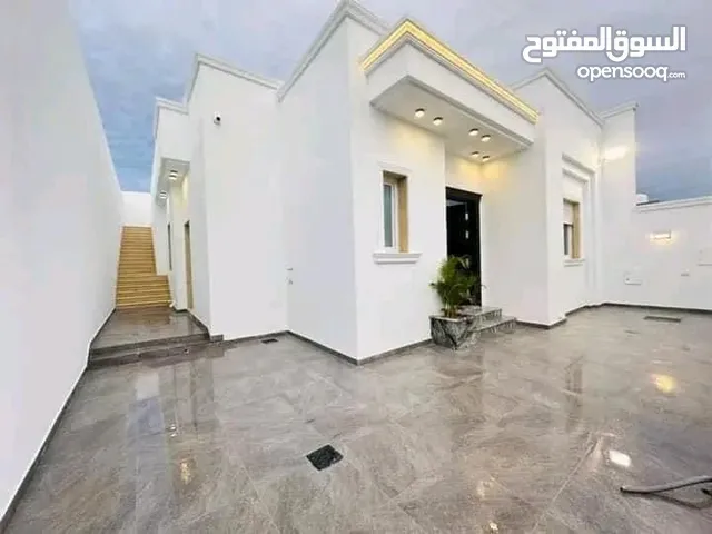 175 m2 3 Bedrooms Villa for Sale in Tripoli Ain Zara
